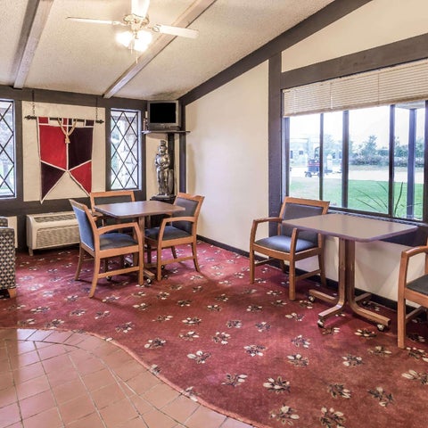 Image #1 of 5-Lobby or Reception
