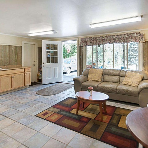 Image #1 of 5-Lobby or Reception