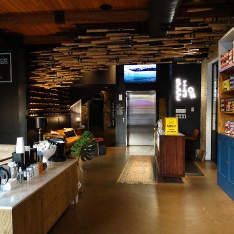 Image #1 of 5-Lobby or Reception