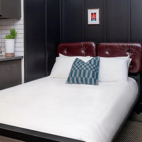 Image #1 of 5-Bed