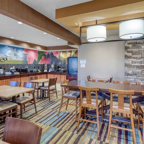 Image #1 of 5-Restaurant/Places To Eat