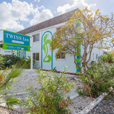 Image #1 of 5-Property Building