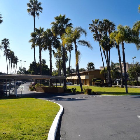 Image #1 of 5-Property Building