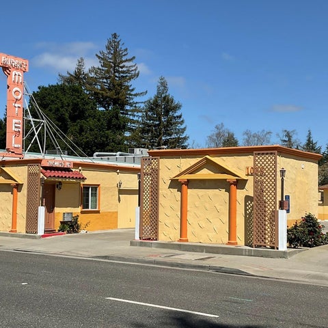 Image #1 of 5-Facade/Entrance