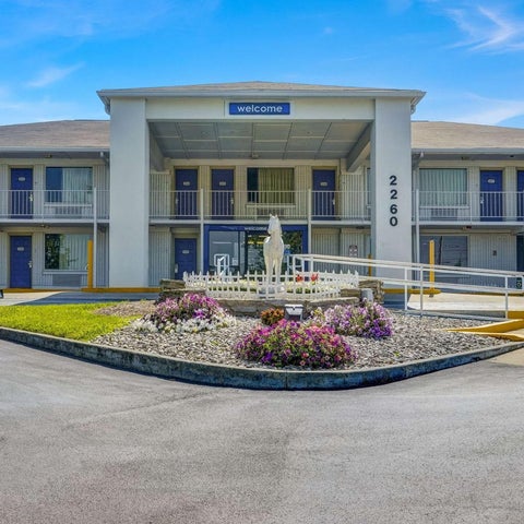 Image #1 of 5-Property Building