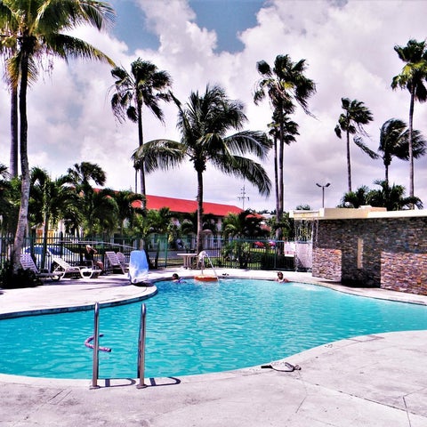 Image #1 of 5-Swimming Pool