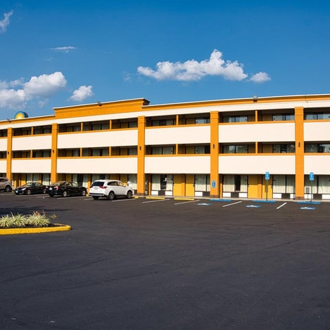 Image #1 of 5-Property Building