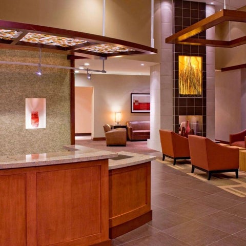 Image #1 of 5-Lounge