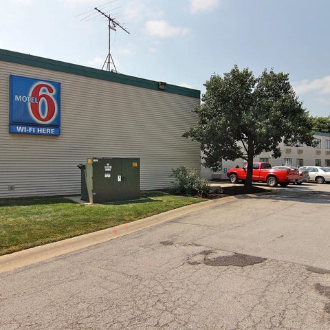 Image #1 of 5-Facade/Entrance