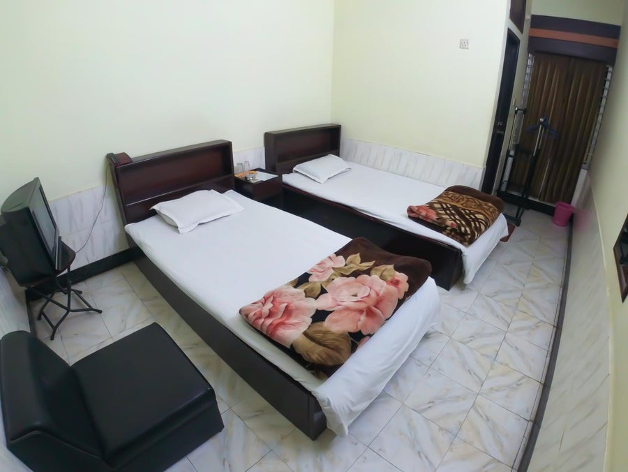 Twin Room with Private Bathroom 3