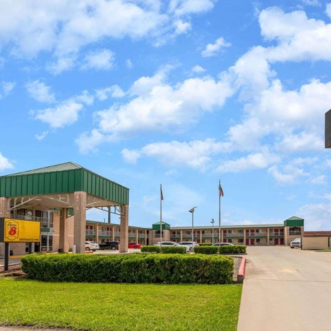 Image #1 of 5-Property Building
