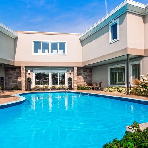 Image #1 of 5-Pool View