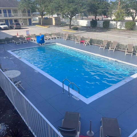 Image #1 of 5-Swimming Pool