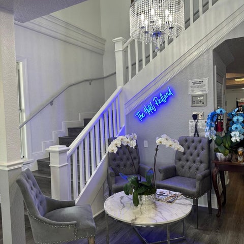 Image #1 of 5-Seating Area
