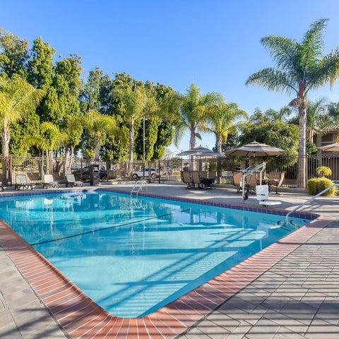 Image #1 of 5-Pool View