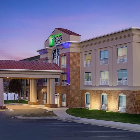 Image #1 of 5-Property Building