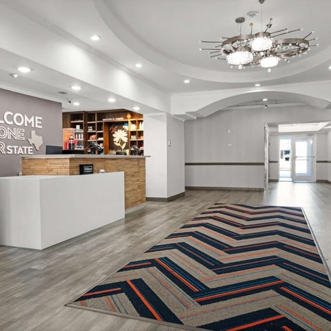 Image #1 of 5-Lobby or Reception