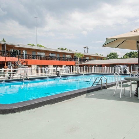 Image #1 of 5-Swimming Pool