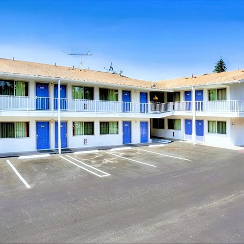 Image #1 of 5-Property Building