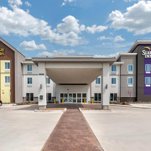 Image #1 of 5-Property Building