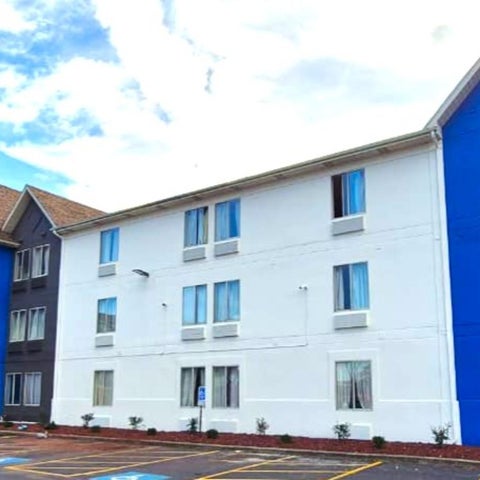 Image #1 of 5-Facade/Entrance