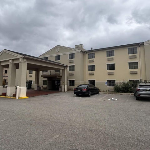 Image #1 of 5-Property Building