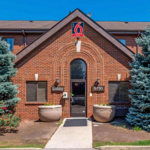 Image #1 of 5-Facade/Entrance