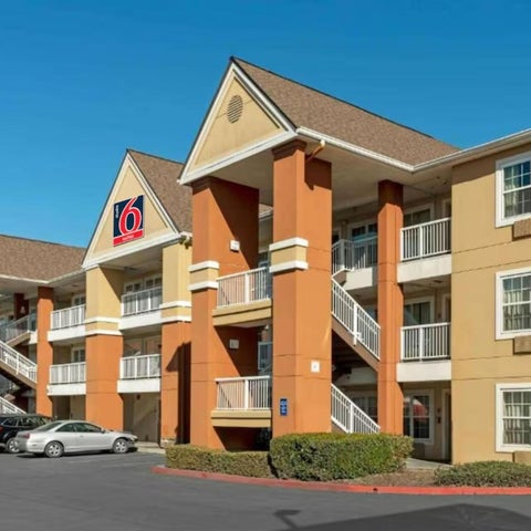 Image #1 of 5-Facade/Entrance