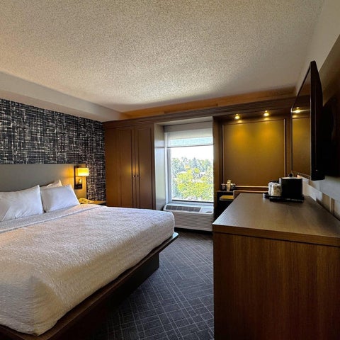 Image #1 of 5-Bedroom